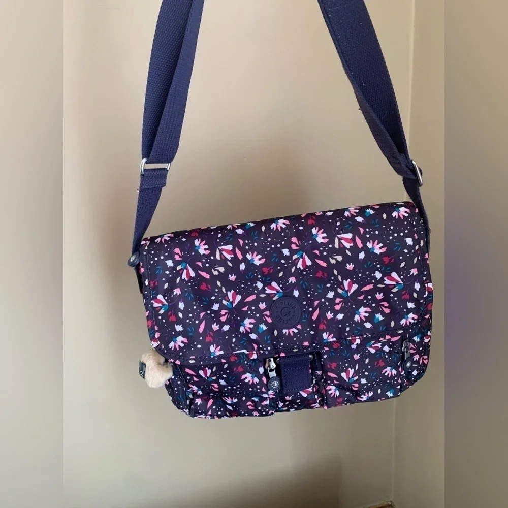 Kipling purse shoulder crossbody adjustable strap messenger confetti pattern